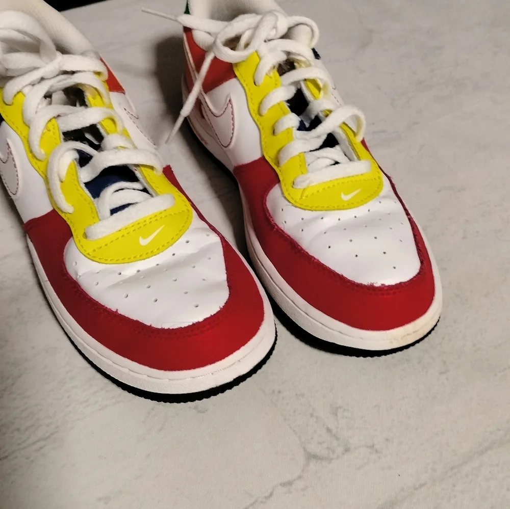Nike Swoosh Sz 2Y Kids White, Red, and Yellow Sneakers Colorful - Picture 5 of 8
